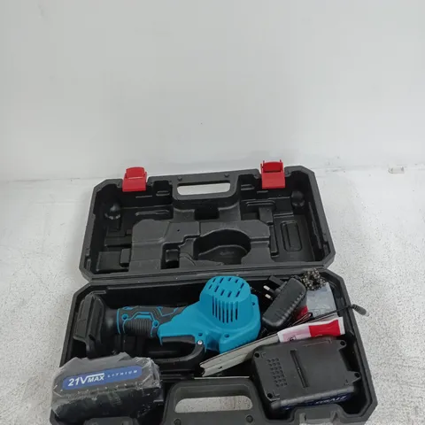 CORDLESS CHAIN SAW IN BLUE WITH 21V MAX LI‑ION BATTERY – IN HARD CASE 