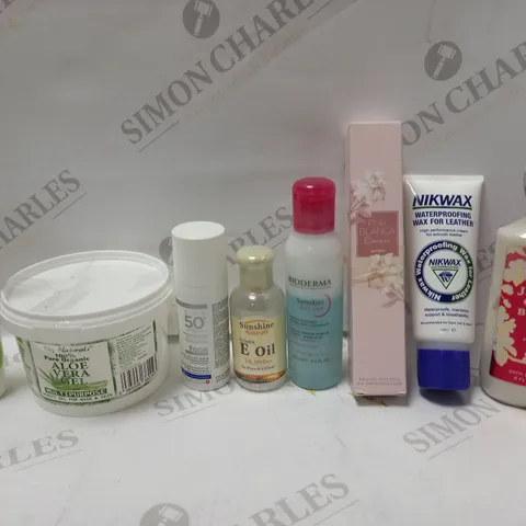 LOT OF 8 ASSORTED BEAUTY PRODUCTS TO INCLUDE NATURAL SCALP CREAM, SUNSHINE VITAMIN E OIL, JAPANESE CHERRY BLOSSOM BODY LOTION, ETC