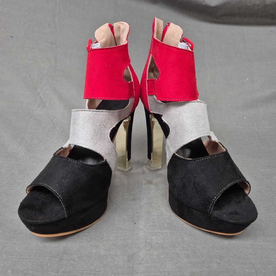 BOXED PAIR OF UNBRANDED PEEP TOE HIGH HEEL SHOES IN BLACK/GREY/RED EU SIZE 38