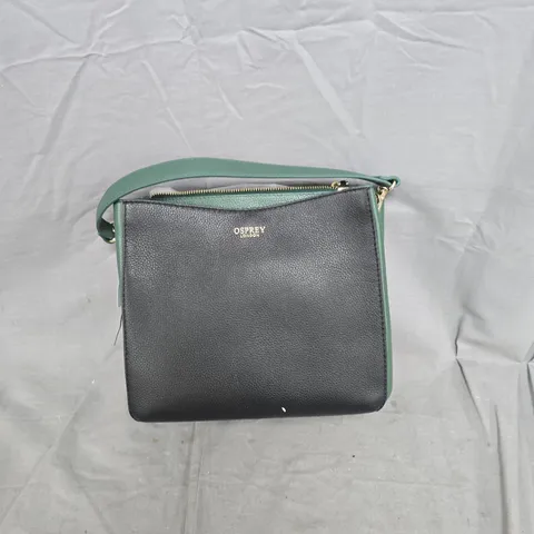 BOX OF APPROXIMATELY 20 ASSORTED ITEMS INCLUDING: OSPREY BAG, BLUE SANDALS AND TREE FIGURE