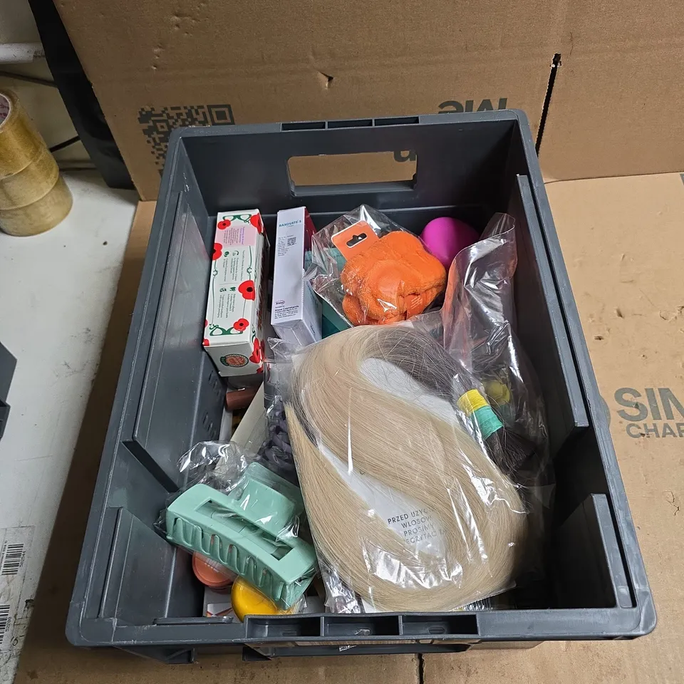 TOTE OF APPROXIMATELY 15 ASSORTED COSMETICS TO INCLUDE: KEZIL ZP SHAMPOO