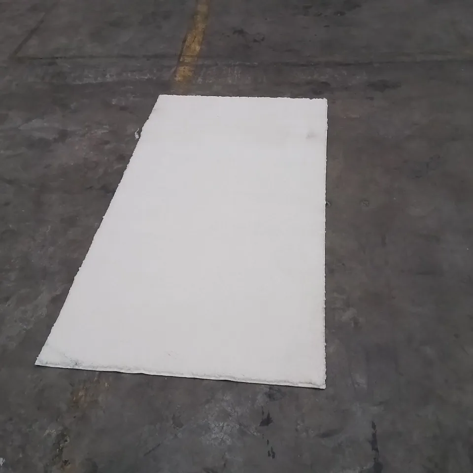 QUALITY DESIGNER AREA RUG - APPROXIMATELY 145X80CM