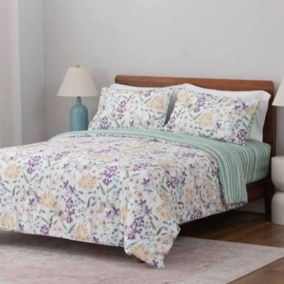 SUPER SOFT BY COZEE HOME REVERSIBLE BUTTERFLY FLORAL 4PC DUVET SET