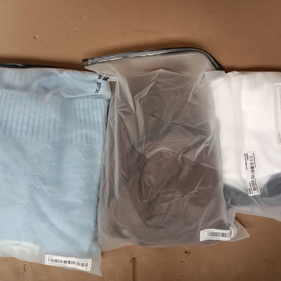 APPROXIMATELY 20 ASSORTED CLOTHING AND FASHION PRODUCTS IN VARIOUS STYLES AND SIZES - COLLECTION ONLY