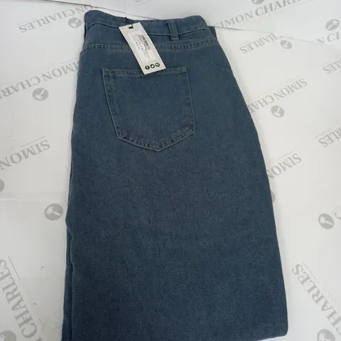 BOOHOO PLUS HIGH WAISTED MOM JEANS SIZE 18