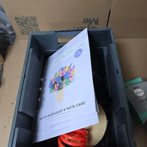 TOTE OF APPROXIMATELY 7 ASSORTED ITEMS TO INCLUDE: HARRIS PAINTBRUSHES 