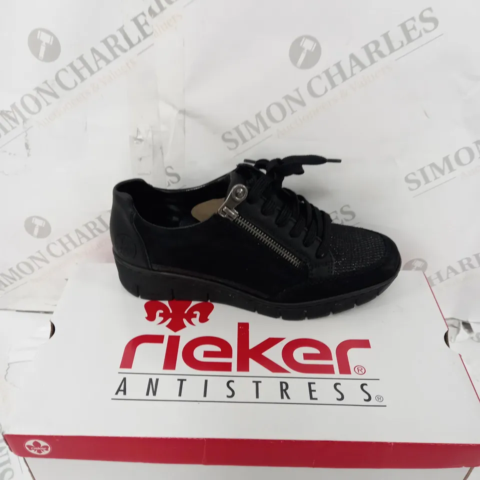 BOXED PAIR OF RIEKER WEDGE TRAINERS IN BLACK UK SIZE 4