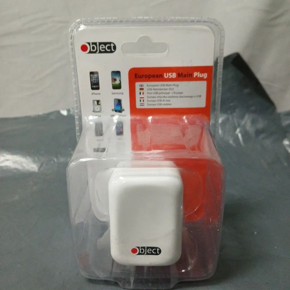 LARGE QUANTITY OF OBJECT EUROPEAN USB MAIN PLUG CHARGER 