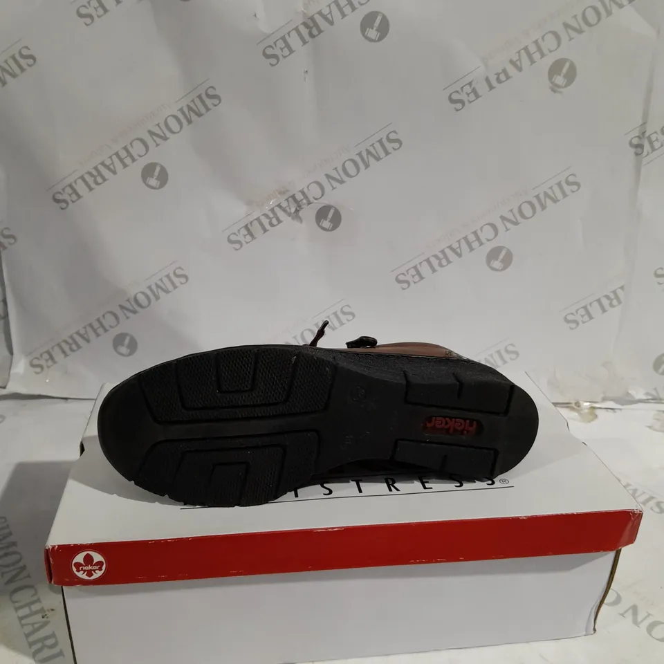 BROWN RIEKER SHOES SIZE 5