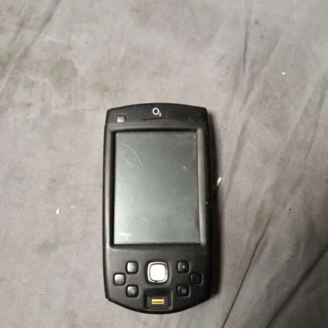 02 SMARTPHONE – BLACK, 3.0MP AF REAR CAMERA, GPS, REMOVABLE BATTERY