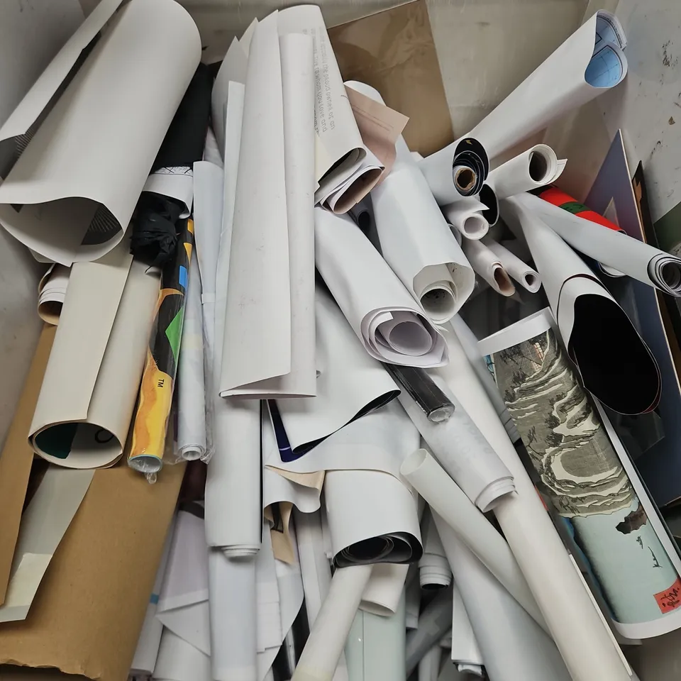 CAGE OF LARGE QUANTITY OF ASSORTED LOOSE ART PRINTS, PAINTINGS & POSTERS, ETC - COLLECTION ONLY
