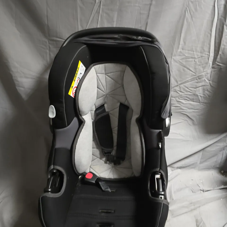 INFANT CAR SEAT WITH CARRY HANDLE – BLACK/GREY