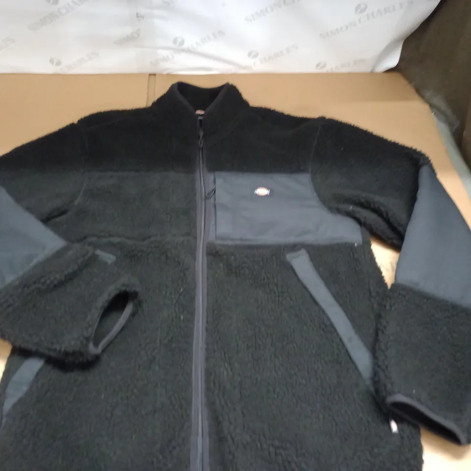 DICKIES BLACK BORG ZIP THROUGH FLEECE - MED