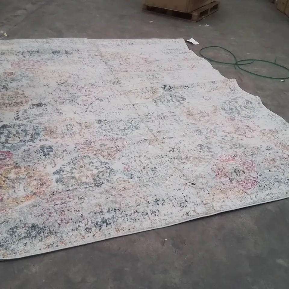 QUALITY DESIGNER AREA RUG - APPROXIMATELY 305X245CM