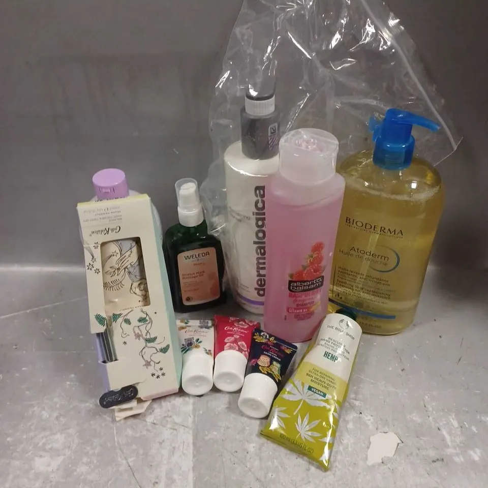 APPROXIMATELY 20 ASSORTED COSMETIC PRODUCTS INCLUDE - CATH KIDSON HAND CREAM - DERMALOGICA GEL CREAM CLEANSER - BIODERMA CLEANSING OIL - ETC