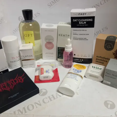LUXURY COSMETICS AND SKINCARE APPROX. 25 ITEMS