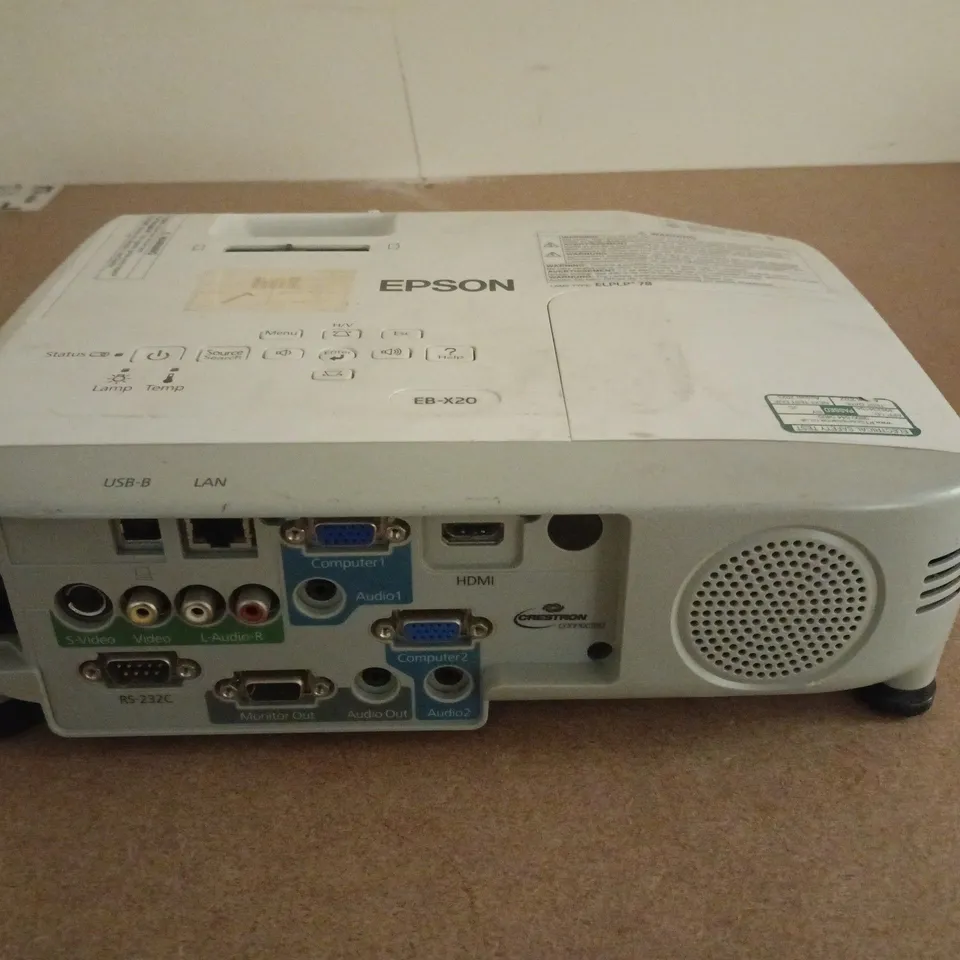 EPSON EB-X20 3LCD PROJECTOR