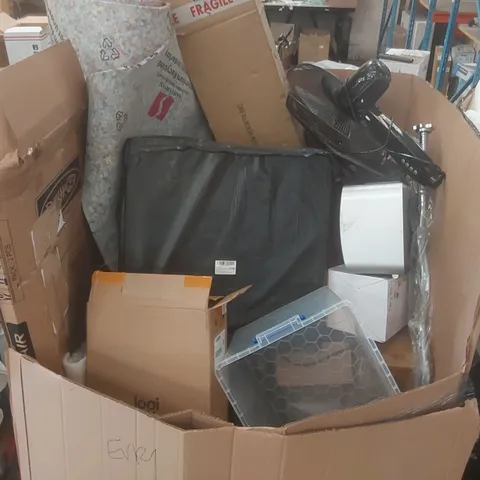 PALLET CONTAINING A VERY LARGE QUANTITY OF ASSORTED CONSUMER PRODUCTS INCLUDING: TOASTER, GARDEN CHAIR, FAN, SARVA FOAM CARPET UNDERLAY ECT