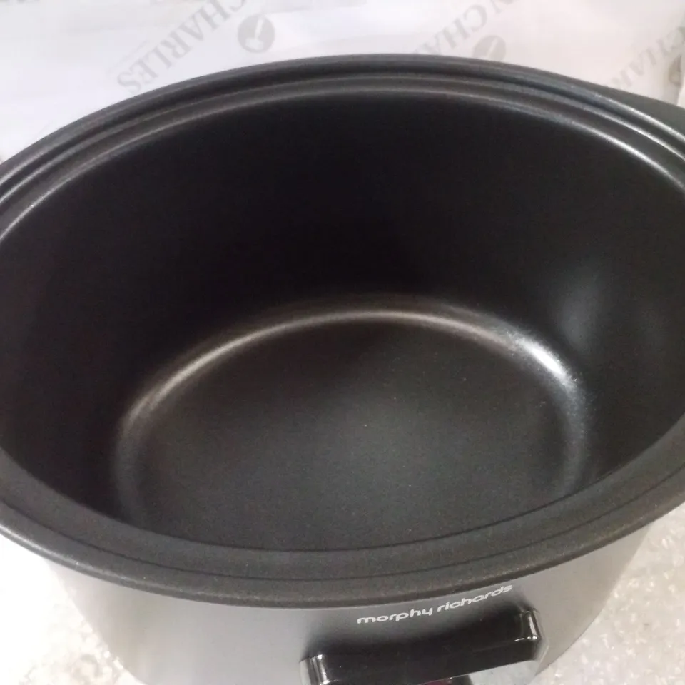 BOXED MORPHY RICHARDS EASY TIME 6.5L SLOW COOKER 