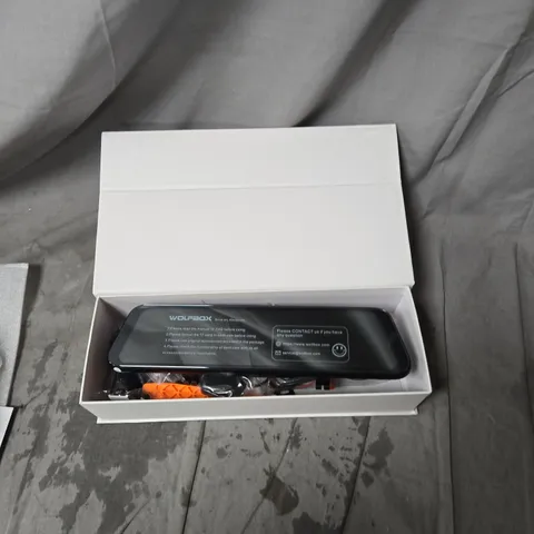WOLFBOX CAR DASH CAM WITH SCREEN – BOXED