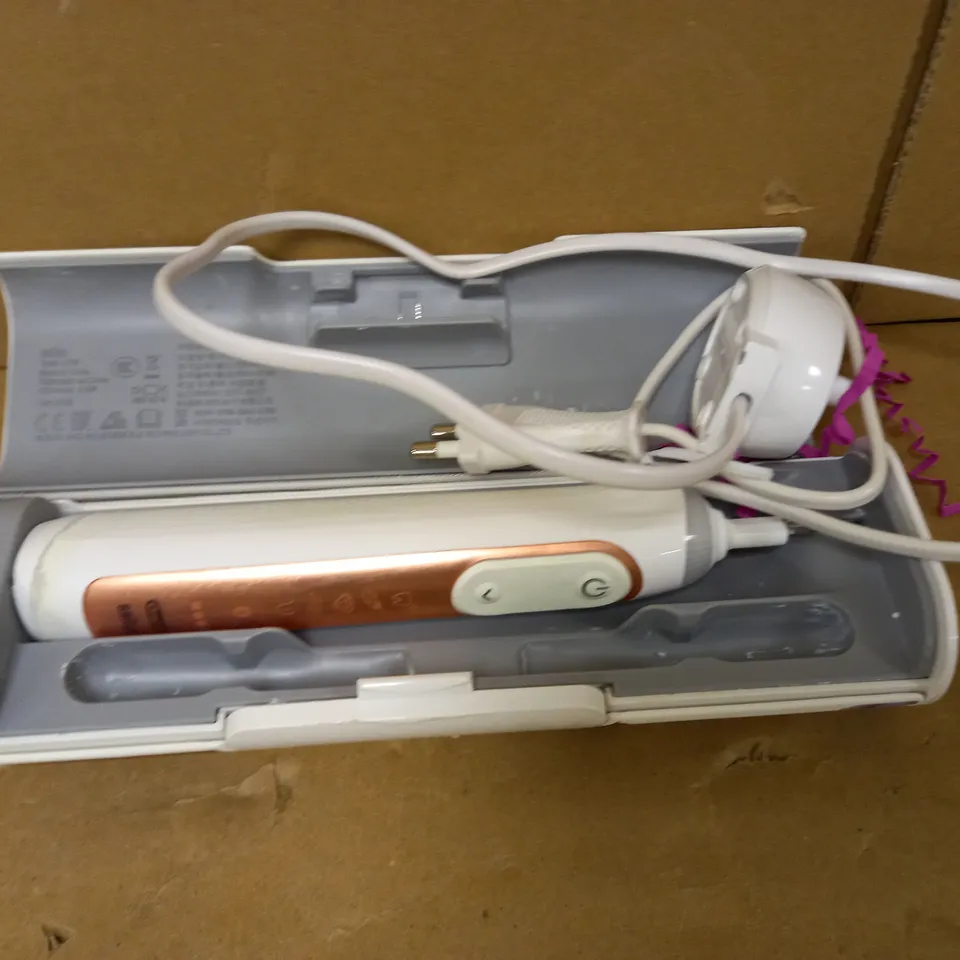 ORAL-B GENIUS X LIMITED EDITION ELECTRIC TOOTHBRUSH
