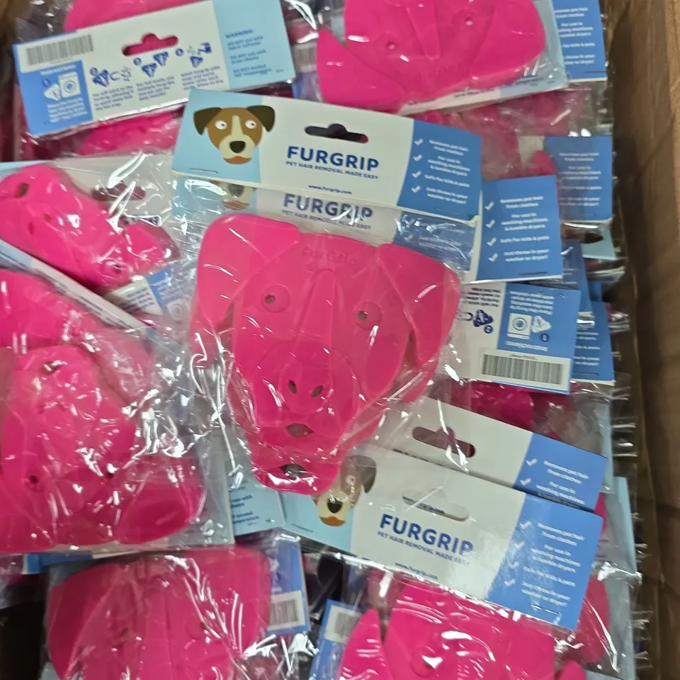 APPROXIMATELY 130 FURGRIP LAUNDRY PET HAIR REMOVERS - DOG