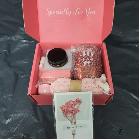 BOXED HAPPY BIRTHDAY GIFT SET 