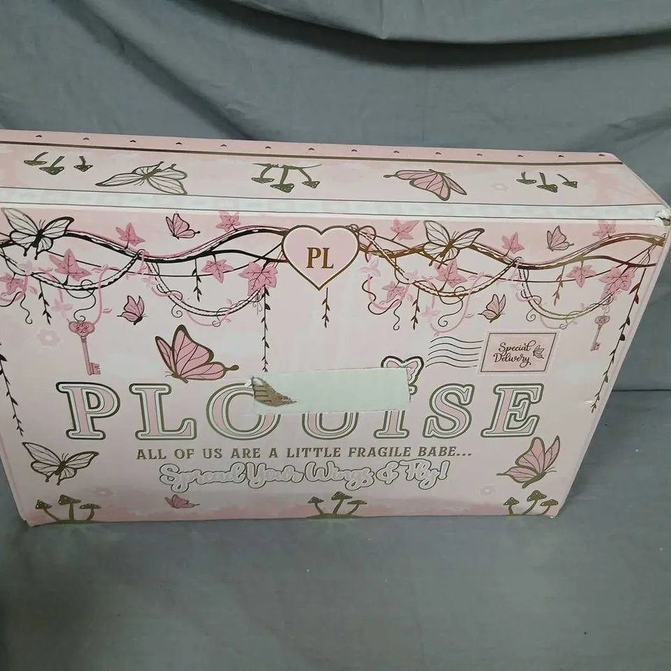 PLOUISE ALL OF US ARE A LITTLE FRAGILE BABE SPREAD YOUR WINGS AND FLY SEALED GIFT SET