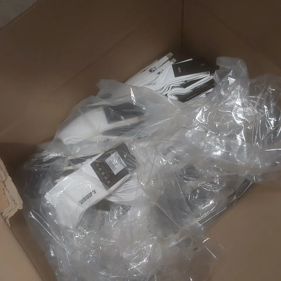 BOX TO CONTAIN A LARGE QUANTITY OF BRAND NEW PAIRS OF BISSINI CYCLING SOCKS - WHITE // SIZES VARY // 1 PAIR PER PACK