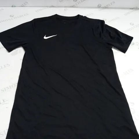 NIKE DRI-FIT BLACK T-SHIRT - M