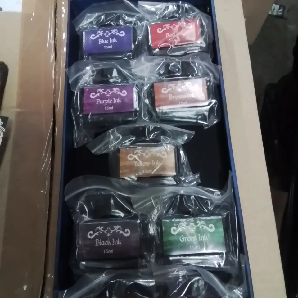 PALLET CONTAINING APPROXIMATELY 300 INK PENS