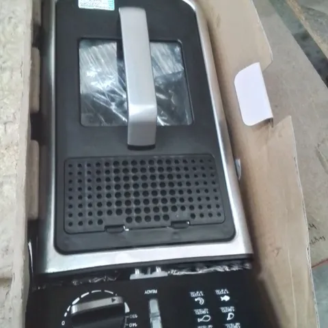 BOXED MORPHY RICHARDS 3L DEEP FAT FRYER 