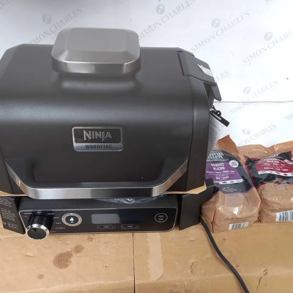 BOXED NINJA WOODFIRE ELECTRIC BBQ GRILL & SMOKER WITH AIR FRY FUNCTION OG701UKQ