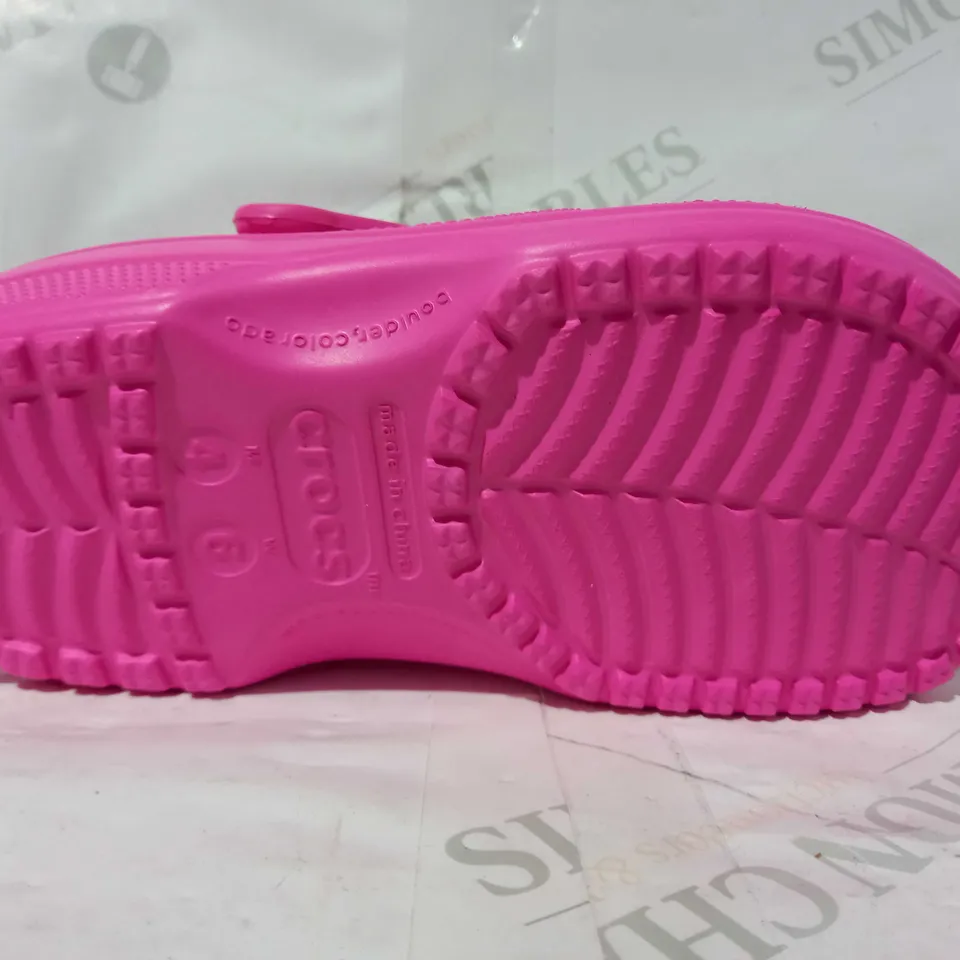 PAIR OF CROCS CLASSIC IN ELECTRIC PINK UK SIZE M4/W6