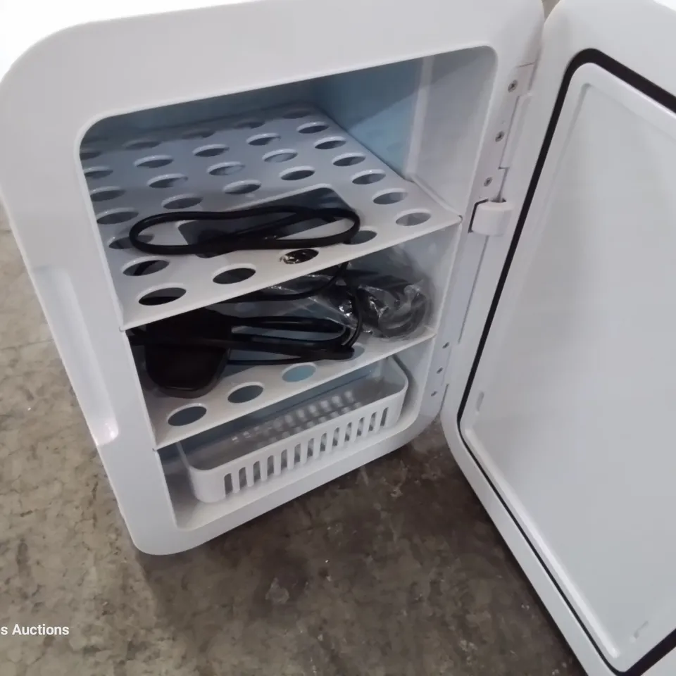 BOXED COLD-WARM 12V ELECTRONIC REFRIGERATOR 