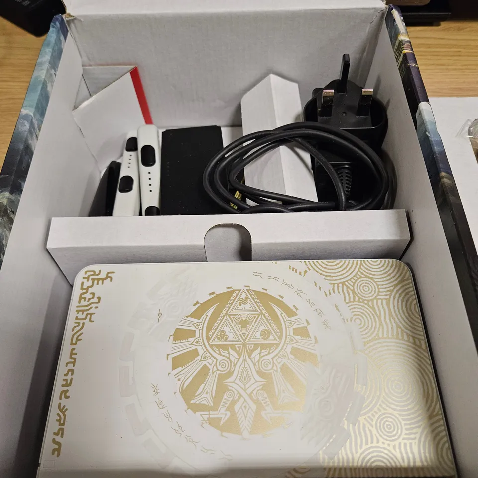 BOXED NINTENDO SWITCH OLED GAMES CONSOLE THE LEGEND OF ZELDA TEARS OF THE KINGDOM EDITION