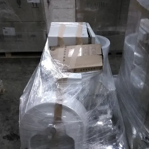 PALLET OF APPROXIMATELY 7 BASINS, 1 PAN, AND 1 TOILET SEAT