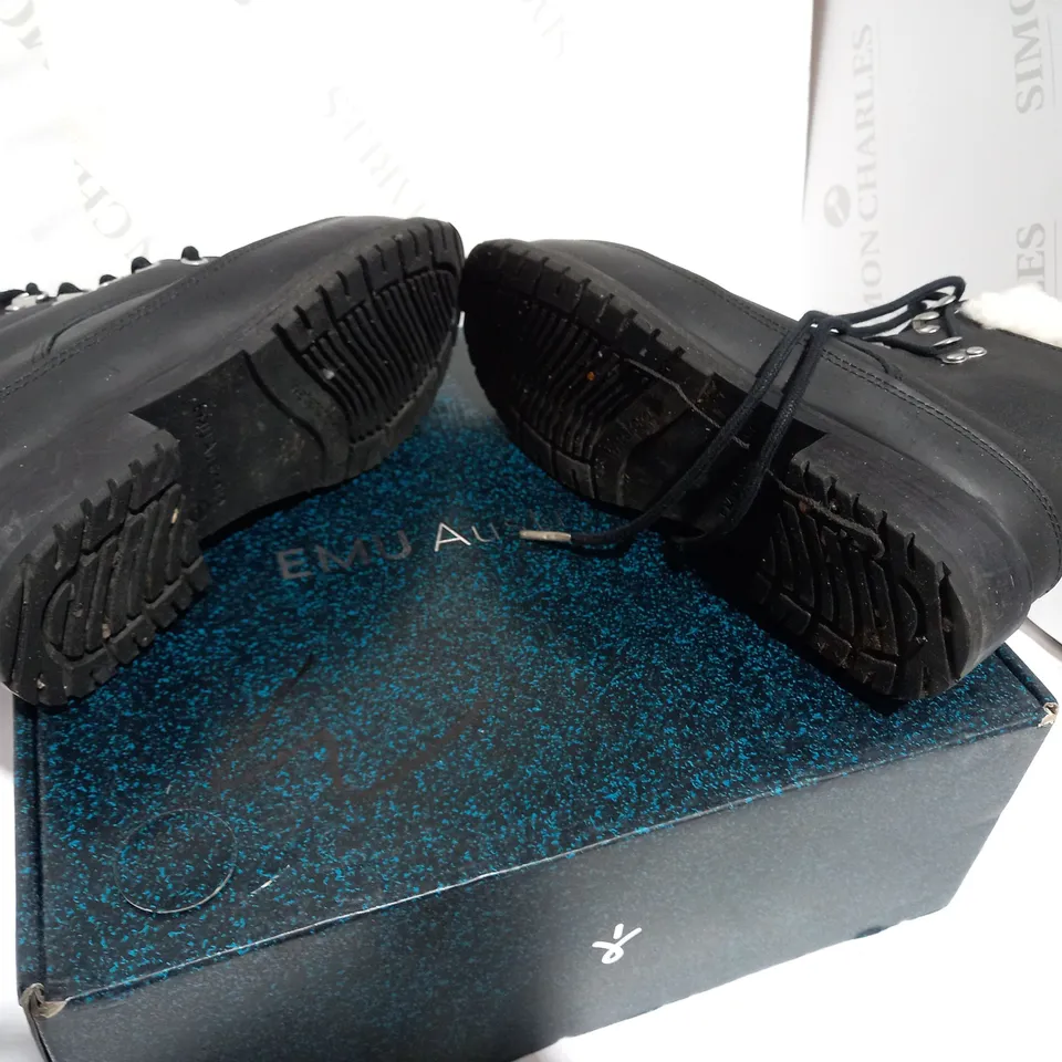 BOXED PAIR OF EMU BLACK BIKER BOOTS - SIZE 5