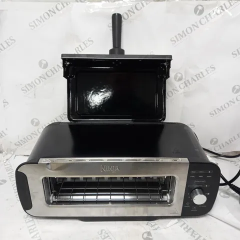 BOXED NINJA 2 IN 1 TOASTER & GRILL ST100UK