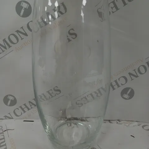 ENTWINED HEARTS VASE