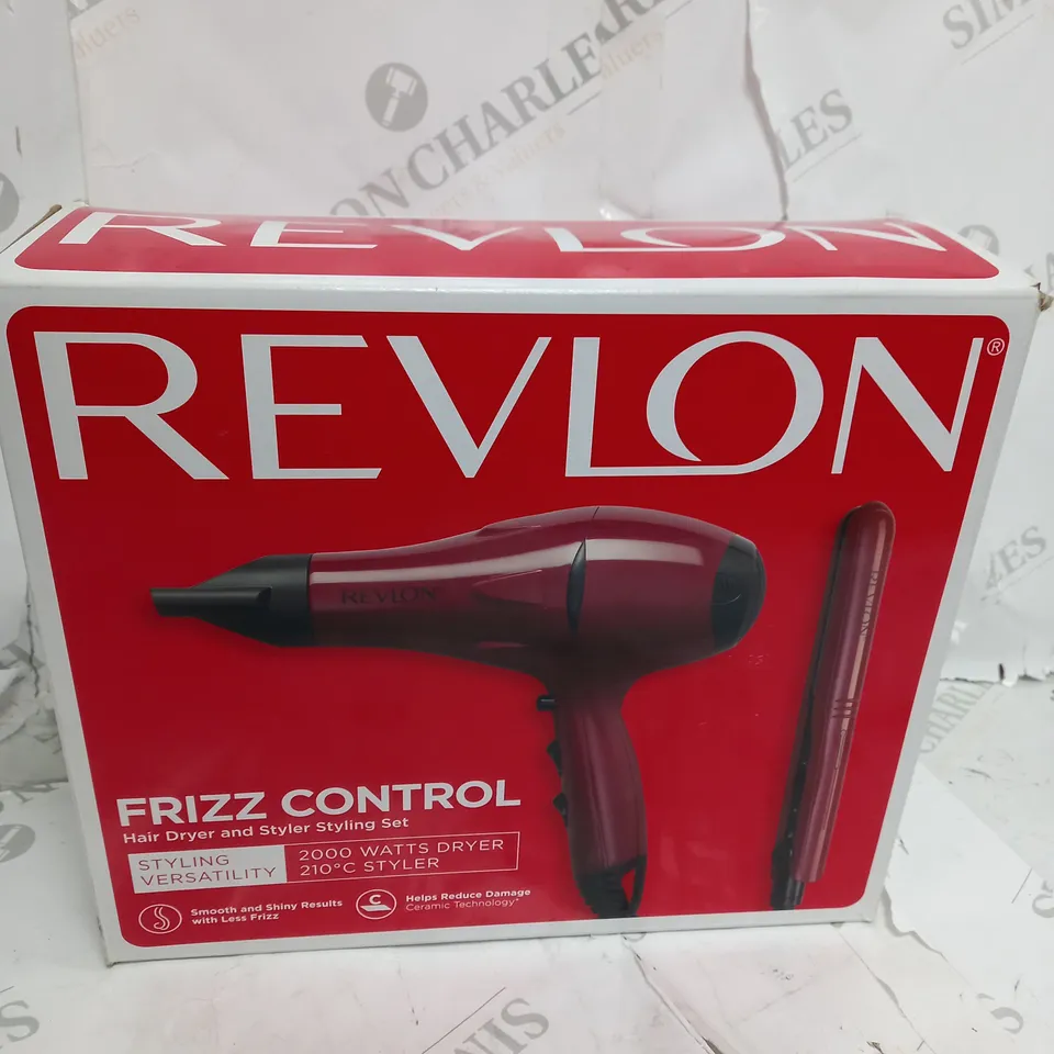 BOXED REVLON HAIR DRYER AND STYLING SET 