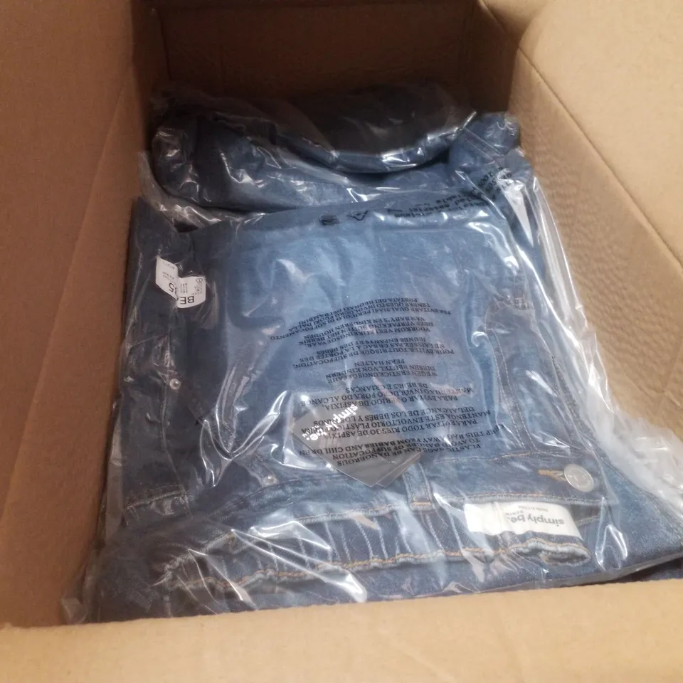BOX CONTAINING APPROXIMATELY 13 BRAND NEW SIMPLY BE MID BLUE PLEAT DETAIL WIDE LEG JEANS - SIZE 16L