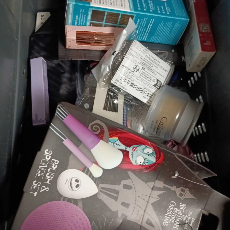 APPROXIMATEY 20 ASSORTED HEALTH AND BEAUTY PRODUCTS TO INCLUDE - EPADERM CREAM - FRIDA MOM PERINEAL WITCH HAZEL FOAM AND HAIR WAX STICK