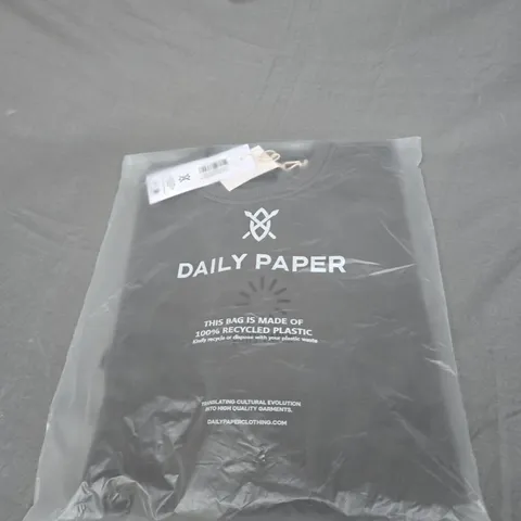 BAGGED DAILY PAPER BUFFERING OVERSIZED SS T-SHIRT SIZE L 