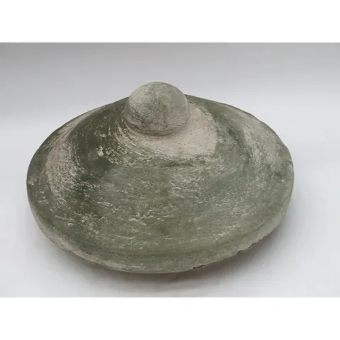 BOXED 26CM ROUND CLAY FIRE PIT ACCESSORY
