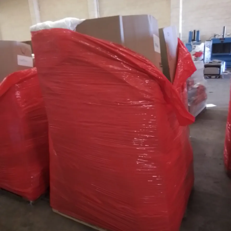 PALLET CONTAINING ASSORTED HOUSEHOLD & HOME IMPROVEMENT PRODUCTS. INCLUDES TABLE, MIRRORS, TOILET SEAT, RETRACTABLE SAFETY GATE ETC