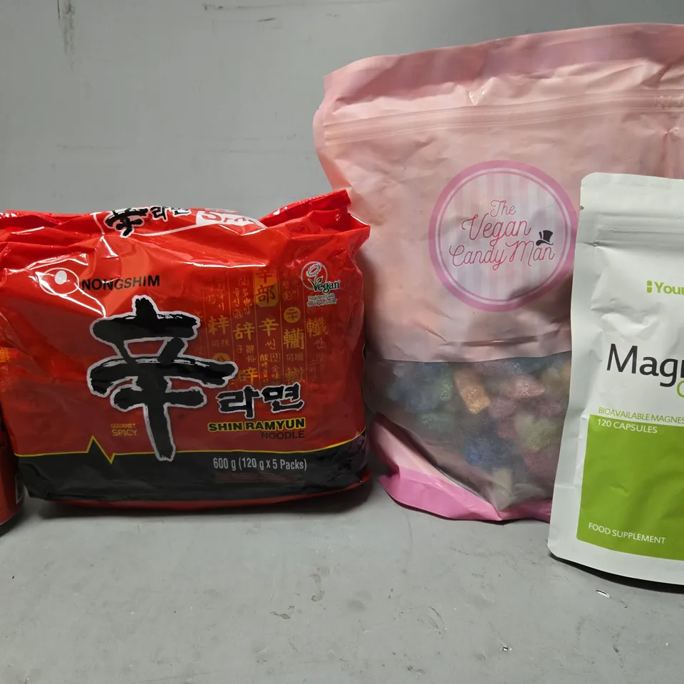 TOTE OF APPROXIMATELY 8 ASSORTED FOOD ITEMS TO INCLUDE - MAGNESIUM GLYCINATE , COCO COLA ZERO SUGAR , THE VEGAN CANDY MAN ETC