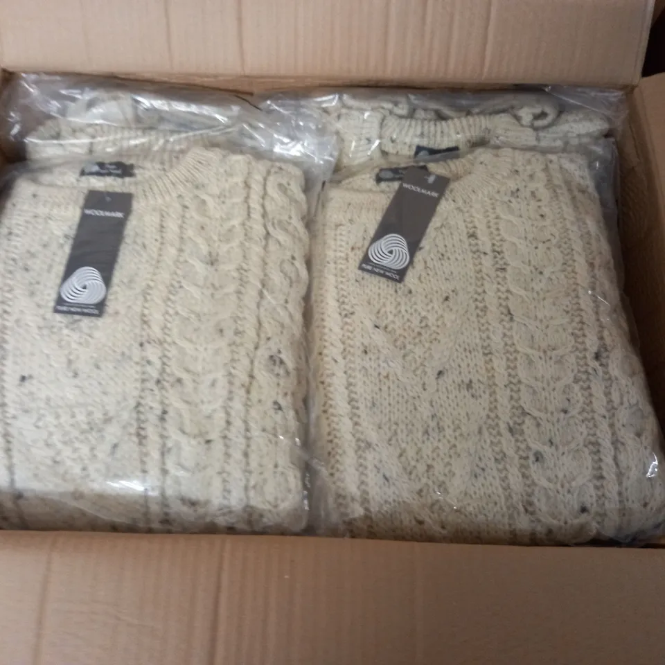 LOT OF APPROXIMATELY 10 AS NEW PURE NEW WOOL KNITTED CREW JUMPERS IN ECRU - ALL M