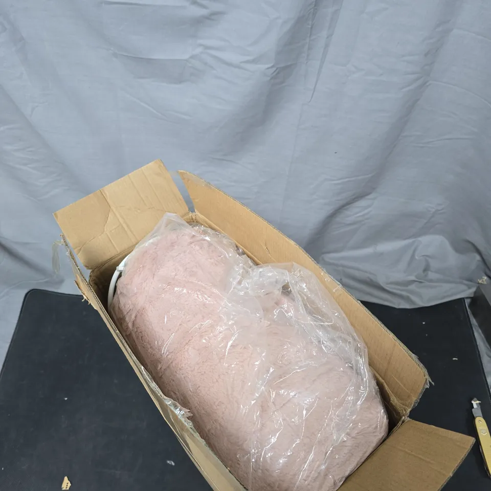 COZEE HOME FAMILY SIZED FAUX FUR & VELVETSOFT HEATED THROW IN PINK