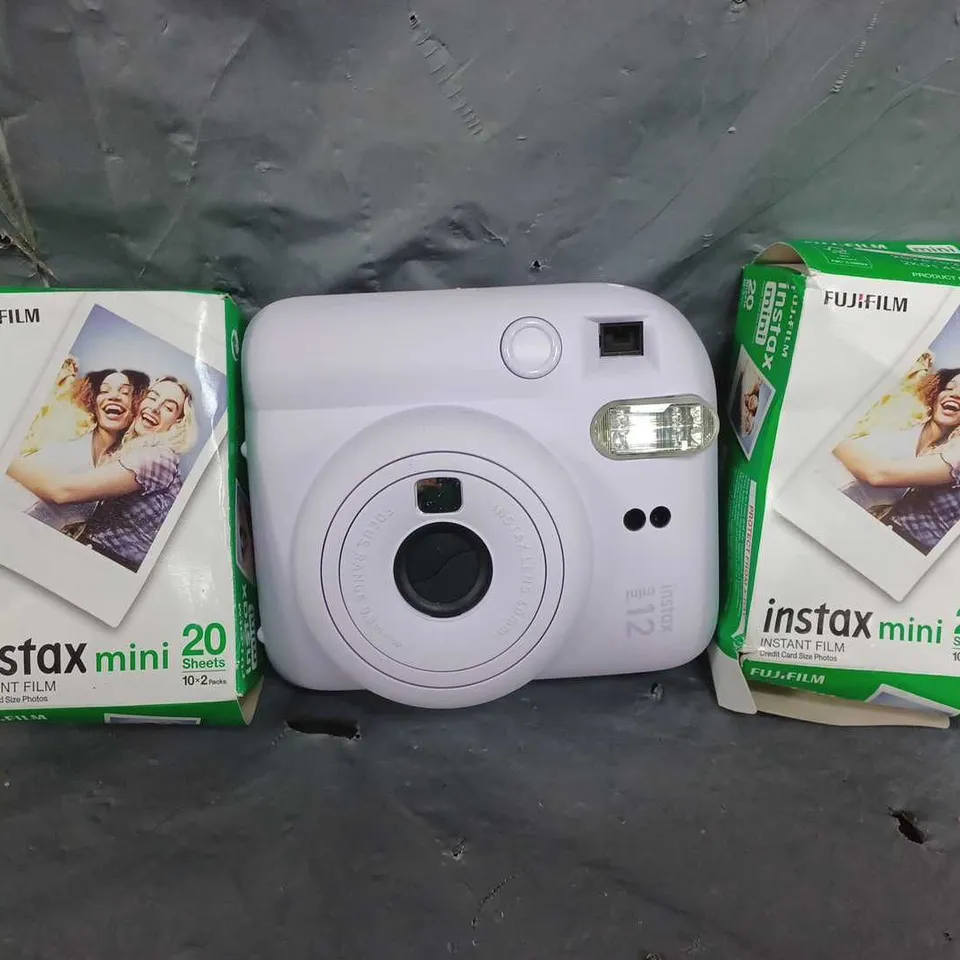 BOXED FUJIFILM INSTAX MINI 12 INSTANT CAMERA  RRP £109.99